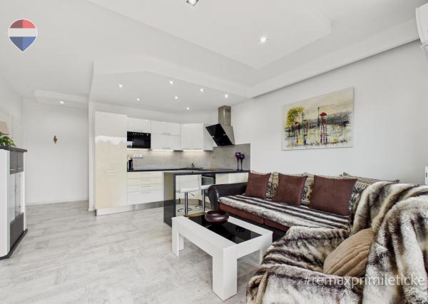 Priestranný 2-izbový byt, 46 m² s terasou a parkovaním