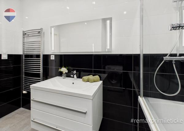 Priestranný 2-izbový byt, 46 m² s terasou a parkovaním