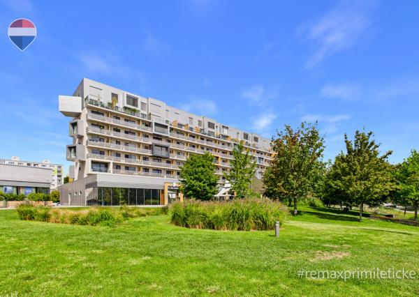 Priestranný 2-izbový byt, 46 m² s terasou a parkovaním